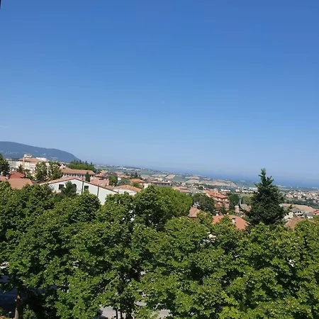 A Due Passi Dal Parco شقة